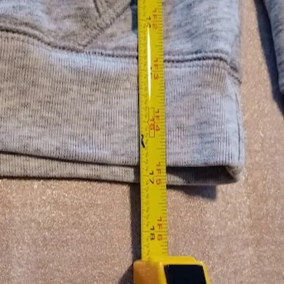 ABERCROMBIE NEW girls size 5/6 gray sweatshirt w/hoodie, light pink letters - Picture 4 of 8